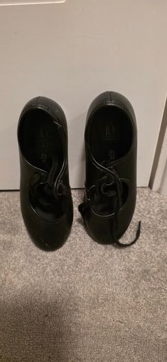 Tap shoes