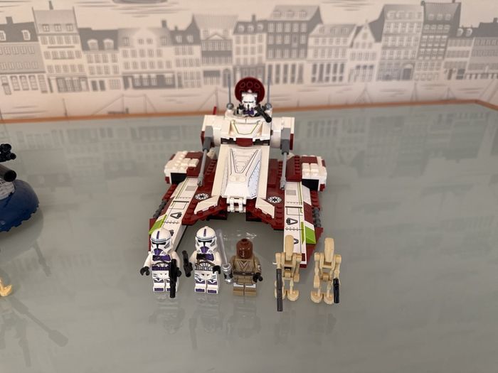 Lego Star Wars 75283 AAT and 75342 Republic Fighter Tank