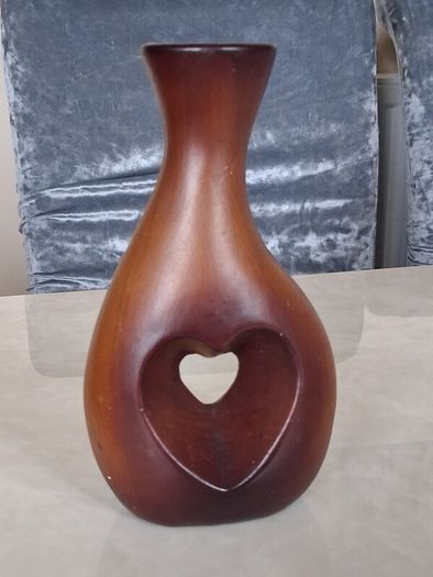 Ceramic vase