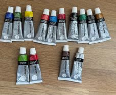 Daler-Rowney watercolours (x12) and gouache (x2)