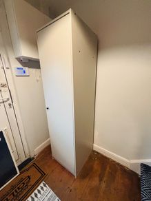 Wardrobe/Cabinet