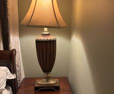 2 beautiful antique lamps