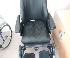 Medical wheelchair