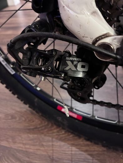 Canyon Nerve AM full suspension