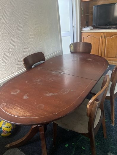 table (extendable)