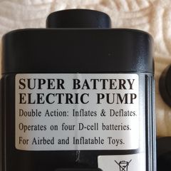 Inflatable bed pump