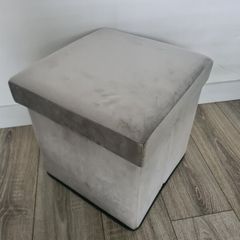 Velvet storage cube Ottoman grey