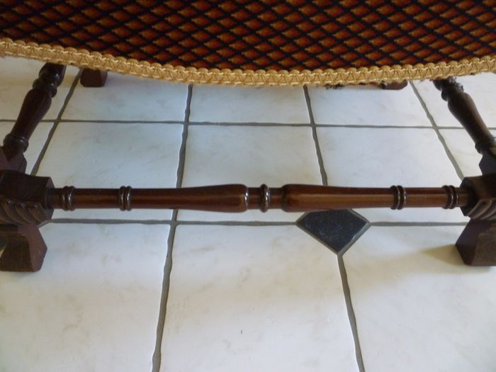 Edwardian William And Mary mahogany Stool. Genuine Antique Edwardian. Excellent condition. Solid & weighty.