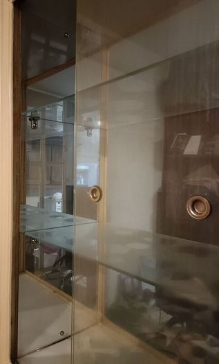 glass cabinet fittings