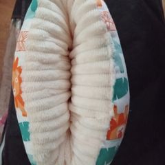 Baby bottle feeding support cushion