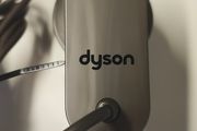 Original charger for Dyson vacuum cleaners.