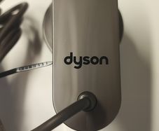 Original charger for Dyson vacuum cleaners.
