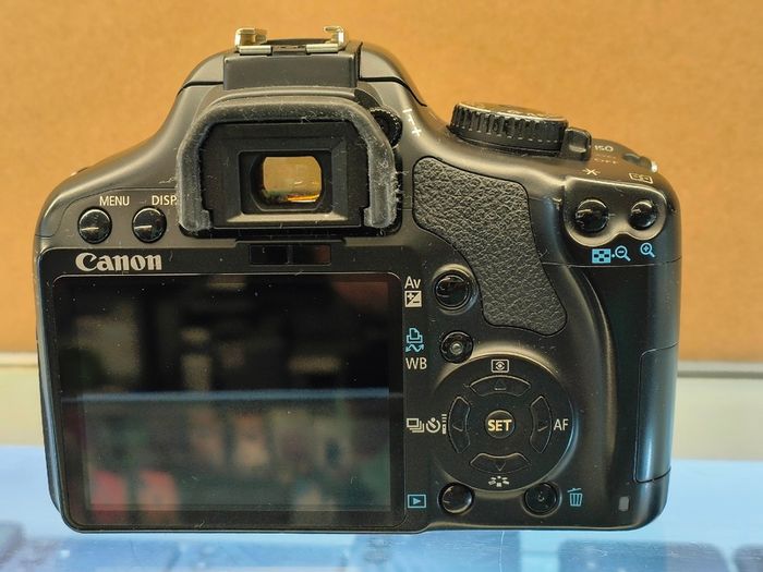 Canon EOS 450D Body Only With Battery