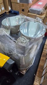 6 x High bay industrial lights