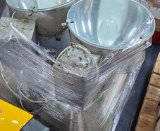 6 x High bay industrial lights