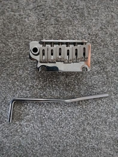 Harley Benton 2 point Tremolo