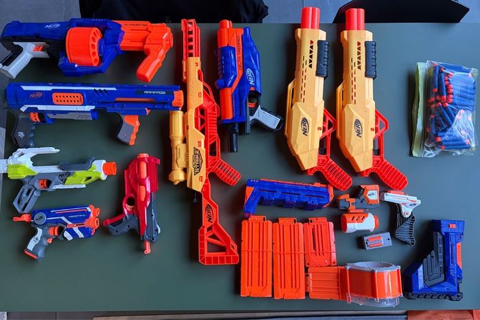 Set of Nerf Guns, Ammo and Attachments