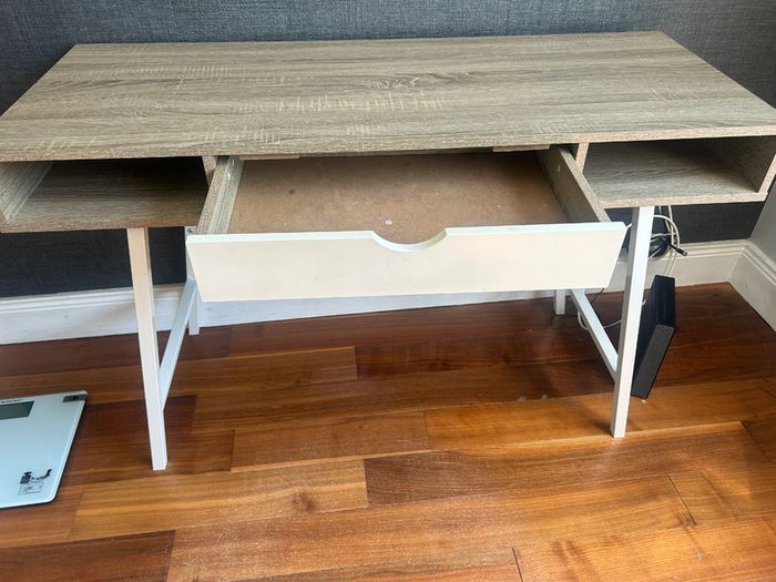 desk