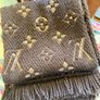 LV Wool scarf Image 2