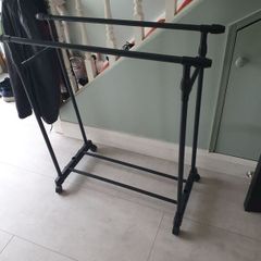 Clothes rail
