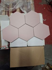 5.16m2 Rosy hex tiles 6x7