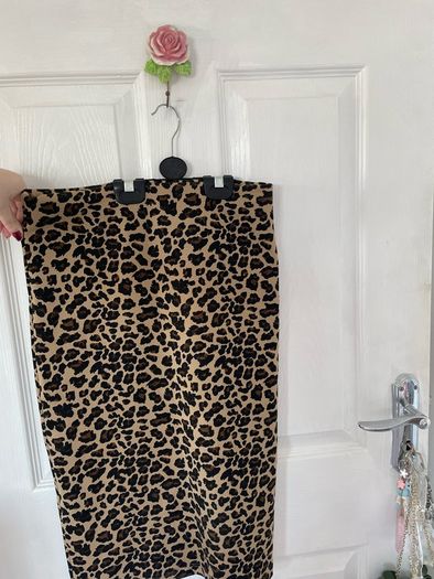 Zara leopard midi skirt