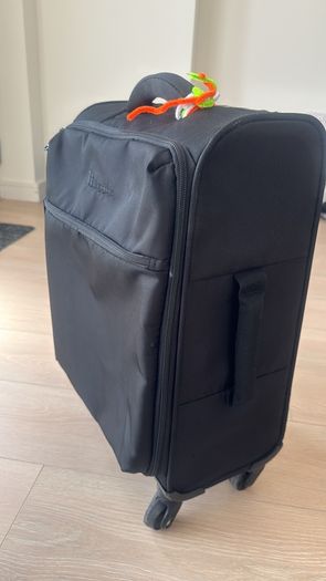 Small Suitcase (10kg)