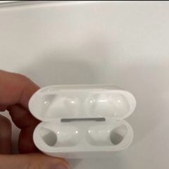 AirPods Pro 3 (2025) charging case