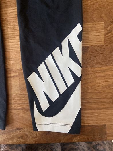 Nike Swoosh Black Leggings Size Small