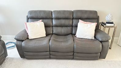 2 & 3 Recliner sofa