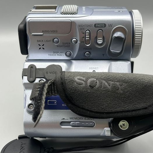 Sony DCR-PC9E Digital Handycam Camcorder - FAULTY