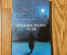 Veronika Decides to Die by Paulo Coelho