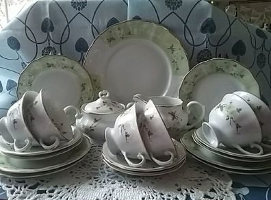 Twenty One Piece China Teaset