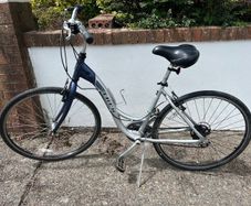 Trek Multitrack 7000 Hybrid Bike