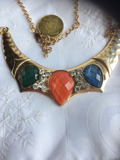 Costume necklace