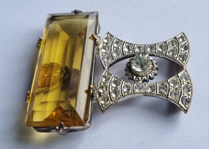 Vintage buckle