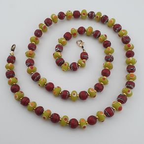 Vintage Venetian Style Tiny Eyes Glass & Red Trade Glass Beads Necklace