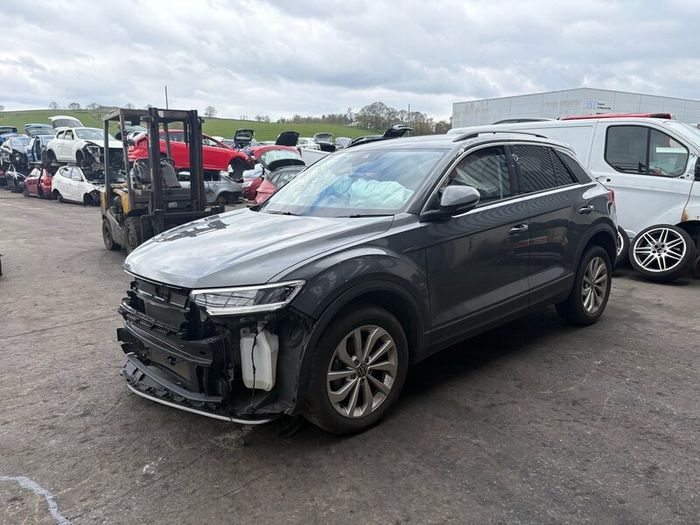 Breaking 2025 Vw T-roc 1.0 Petrol Manual