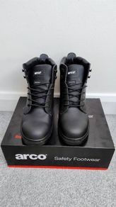 BNIB Arco Safety Boots