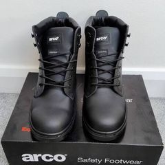 BNIB Arco Safety Boots