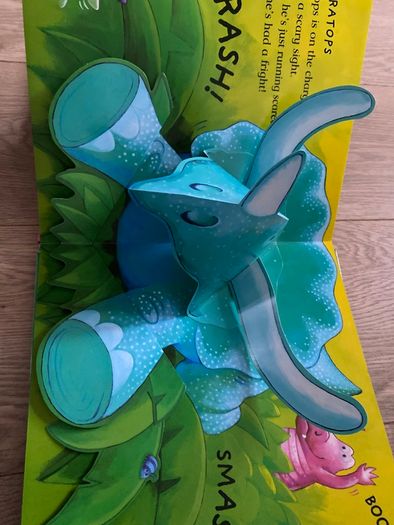 Pop up book