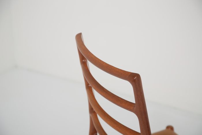 Mid Century Set of 8 x Teak and Tan Leather Dining Chairs Model 82 by Niels Otto Moller, 1960s