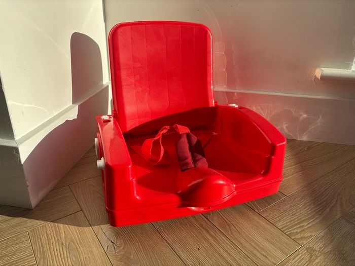 Cuggl Baby Booster Seat for Kitchen Chair