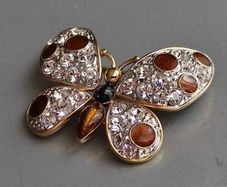 Vintage brooch ENAMEL