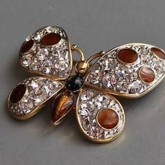 Vintage brooch ENAMEL
