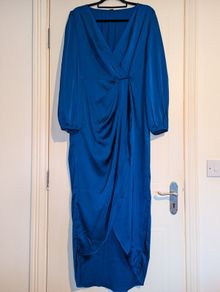 Beautiful navy long sleeve midi dress