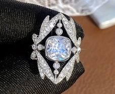 Vintage Style Crystal Silver Ring