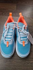 New Adidas Avacourt Ladies Tennis Trainers Size 7.5 UK 40.5 EU