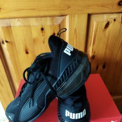 New uk7 puma trainers