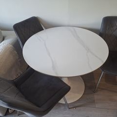 Fabulous marble table+chairs